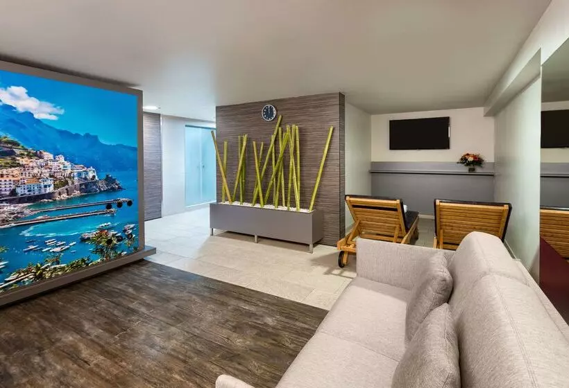 هتل NH Collection Salzburg City