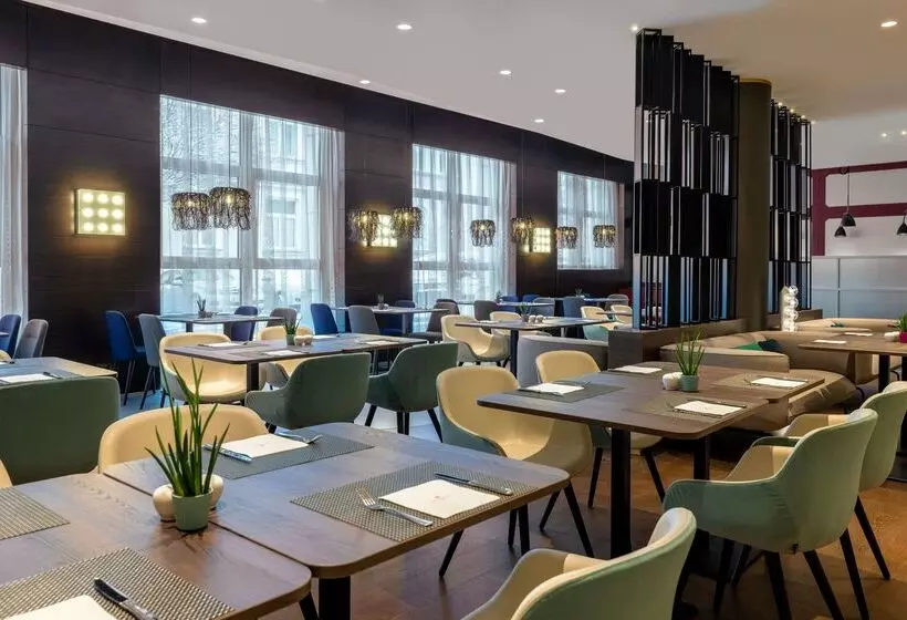 هتل NH Collection Salzburg City