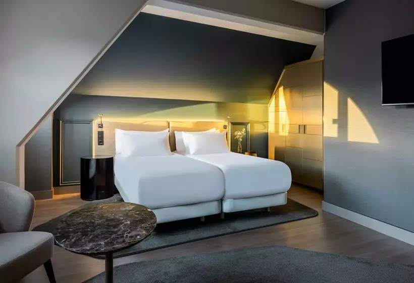 هتل NH Collection Salzburg City