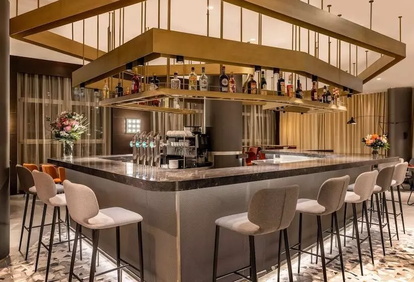 هتل NH Collection Salzburg City