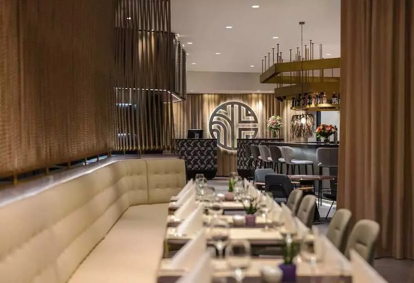 هتل NH Collection Salzburg City