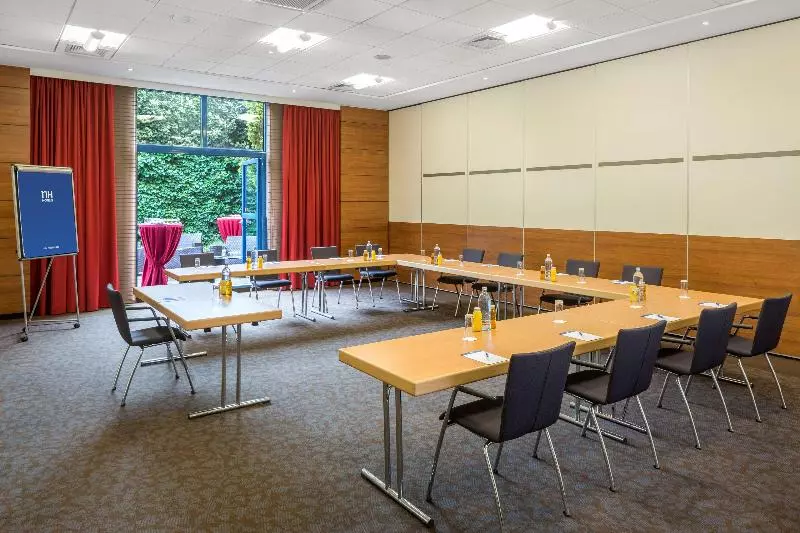 هتل NH Collection Salzburg City