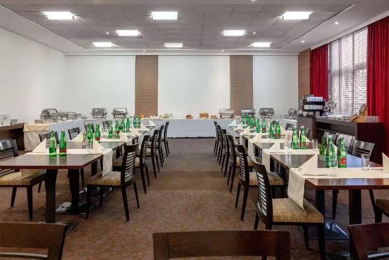 هتل NH Collection Salzburg City