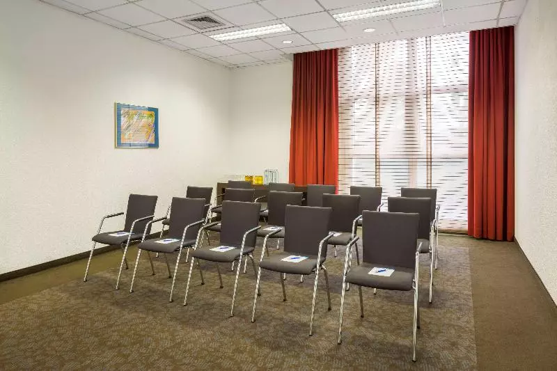 هتل NH Collection Salzburg City