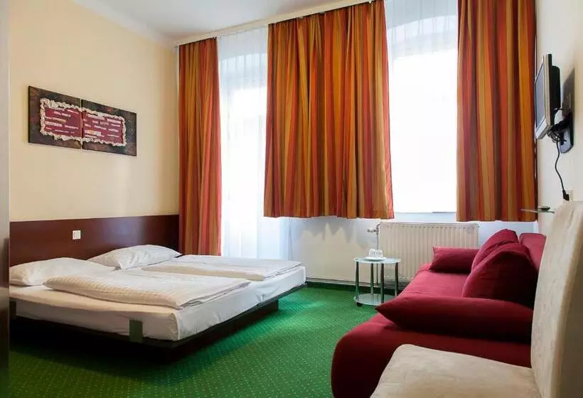 호텔 Pension Stadthalle