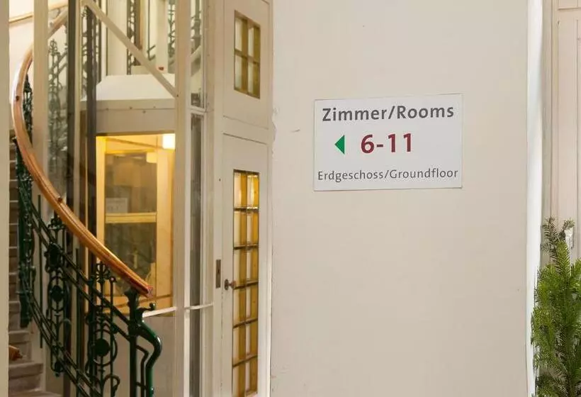 호텔 Pension Stadthalle