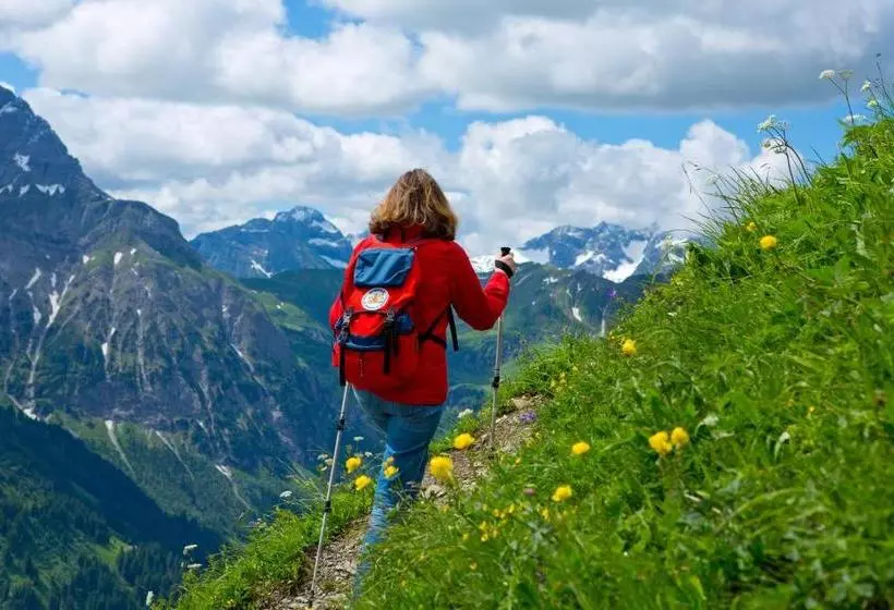 酒店 Der Kleinwalsertaler Rosenhof