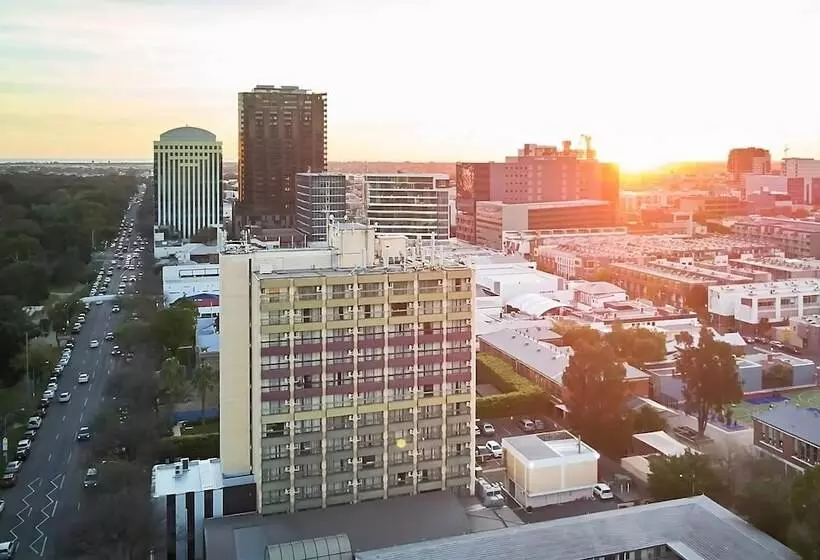 The Terrace Hotel Adelaide