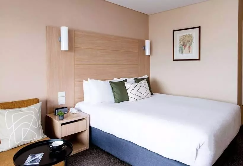 The Terrace Hotel Adelaide