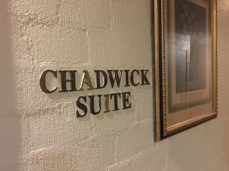 فندق على الطريق Albury Manor House