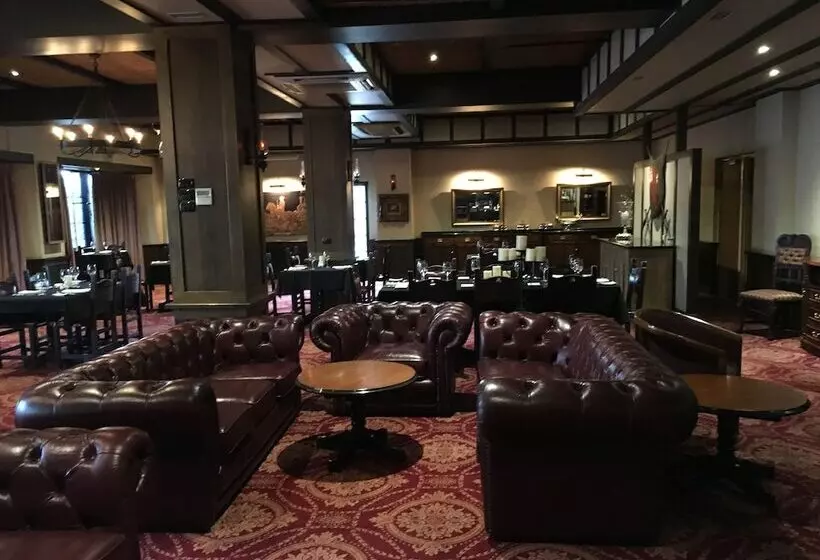 فندق على الطريق Albury Manor House