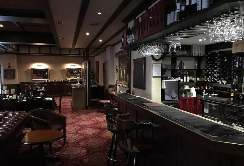 فندق على الطريق Albury Manor House