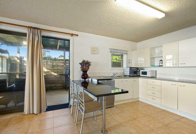 فندق على الطريق Edgewater Gardens Batemans Bay