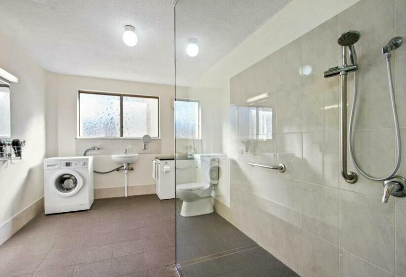 فندق على الطريق Edgewater Gardens Batemans Bay