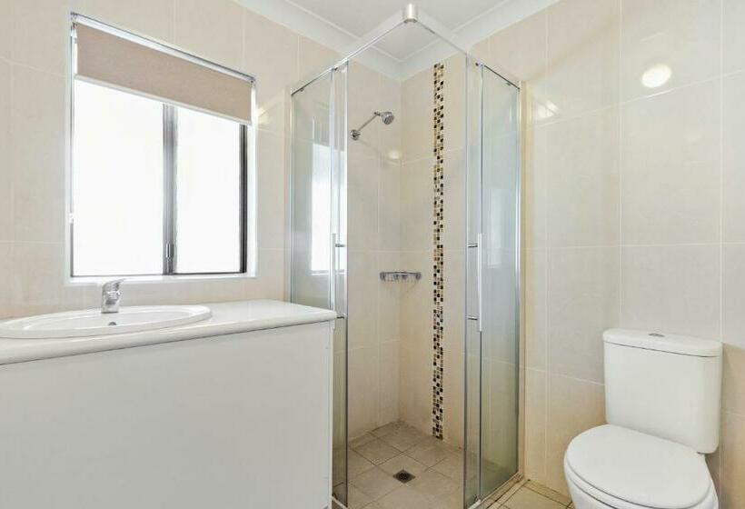 فندق على الطريق Edgewater Gardens Batemans Bay