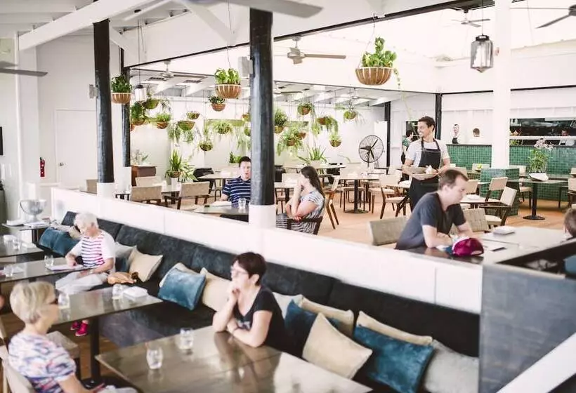 Hotel Alamanda Palm Cove By Lancemore