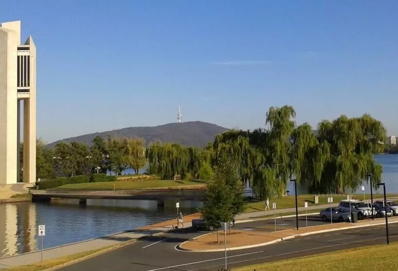 Hotel Crowne Plaza Canberra, An Ihg