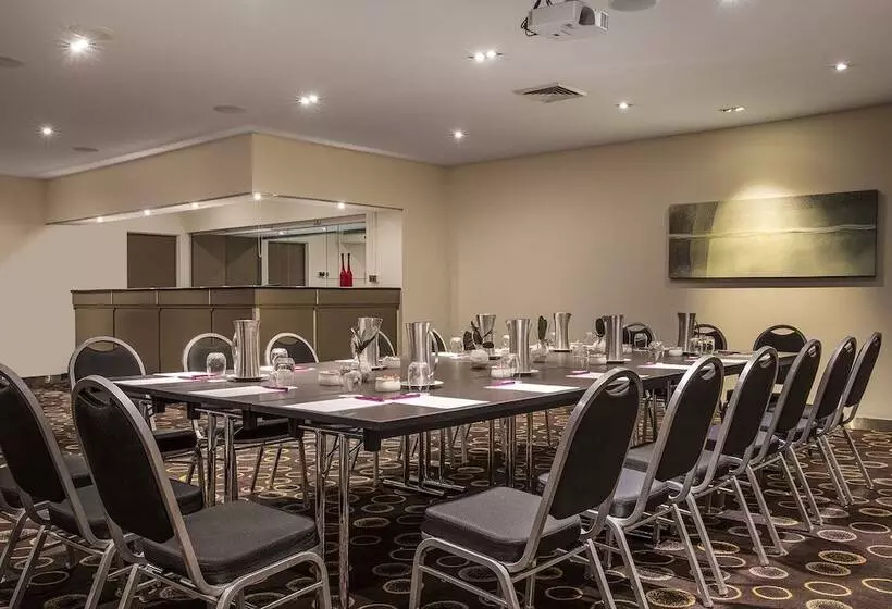Hotel Crowne Plaza Canberra, An Ihg
