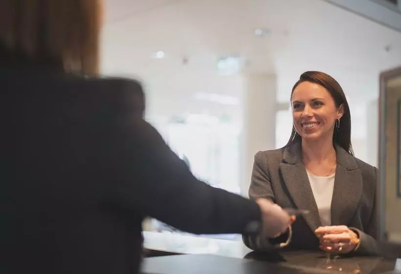 Hotel Crowne Plaza Canberra, An Ihg