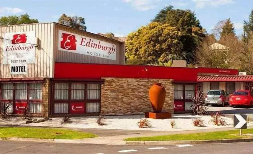 בית מלון כפרי Edinburgh Motor Inn
