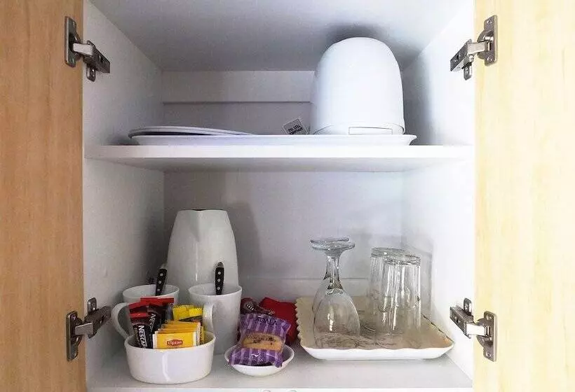 בית מלון כפרי Edinburgh Motor Inn