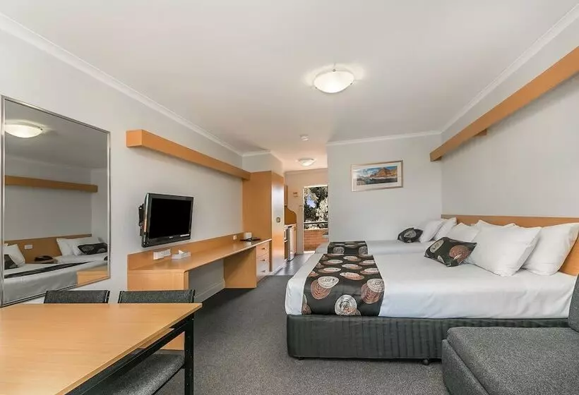 فندق Flag Motor Lodge