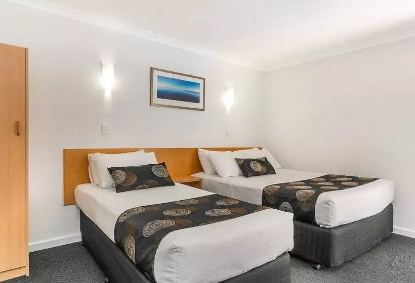 فندق Flag Motor Lodge