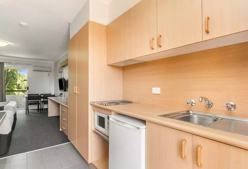 فندق Flag Motor Lodge