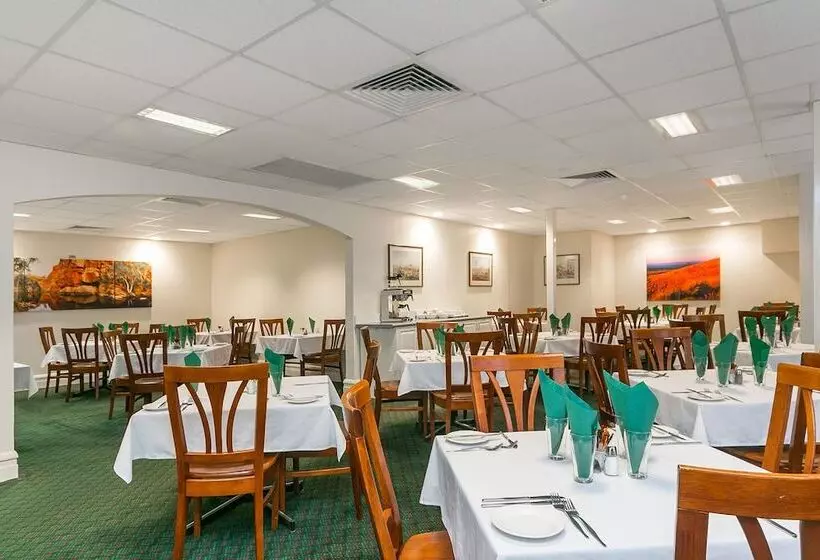 فندق Flag Motor Lodge