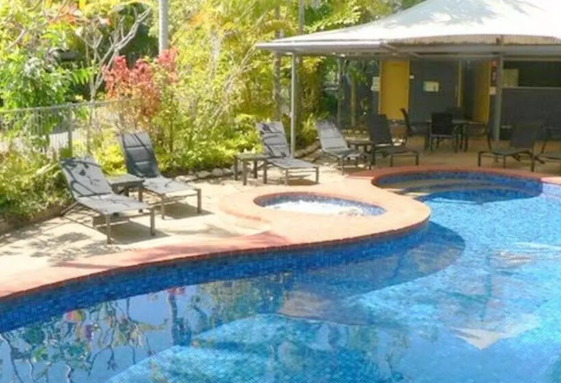 Hotelli Mango Tree Holiday Apartments