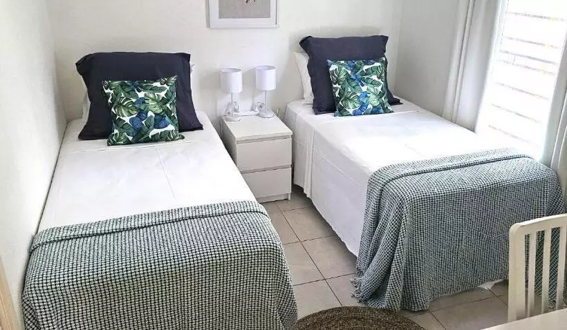 Hotelli Mango Tree Holiday Apartments