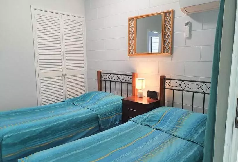 Hotelli Mango Tree Holiday Apartments