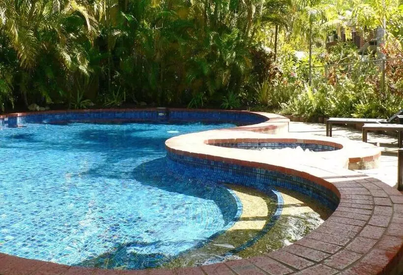 Hotelli Mango Tree Holiday Apartments