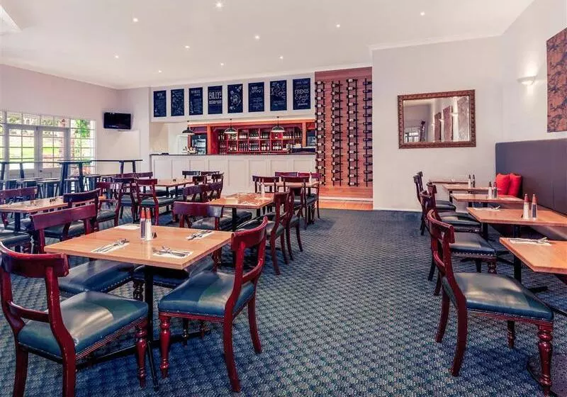 Mercure Ballarat Hotel & Convention Centre