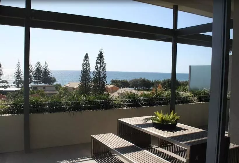 Hotel Nautilus Beachfront Villas & Spa