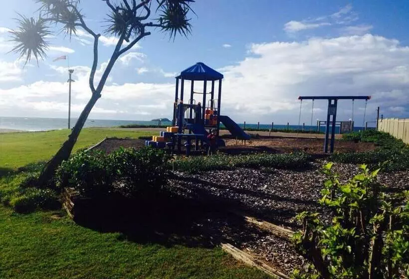 Hotel Nautilus Beachfront Villas & Spa