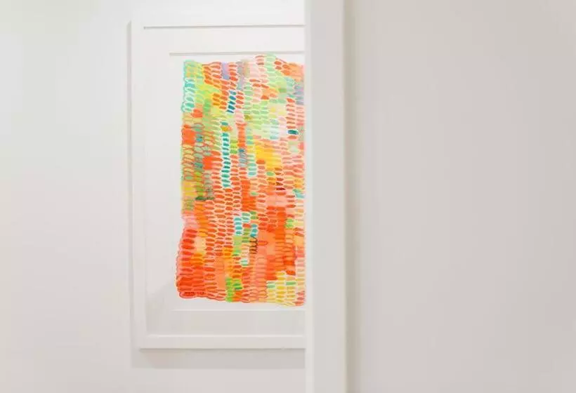 Отель Netanya Noosa Beachfront Resort