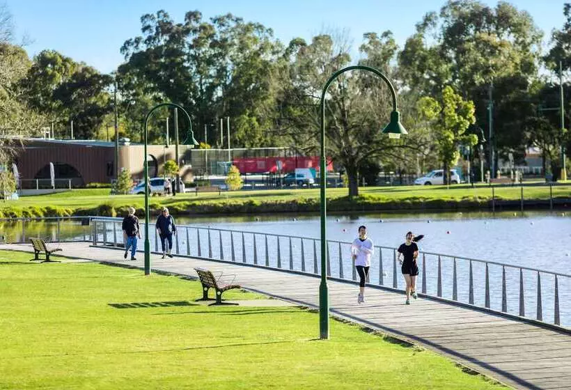 Quality Hotel Lakeside