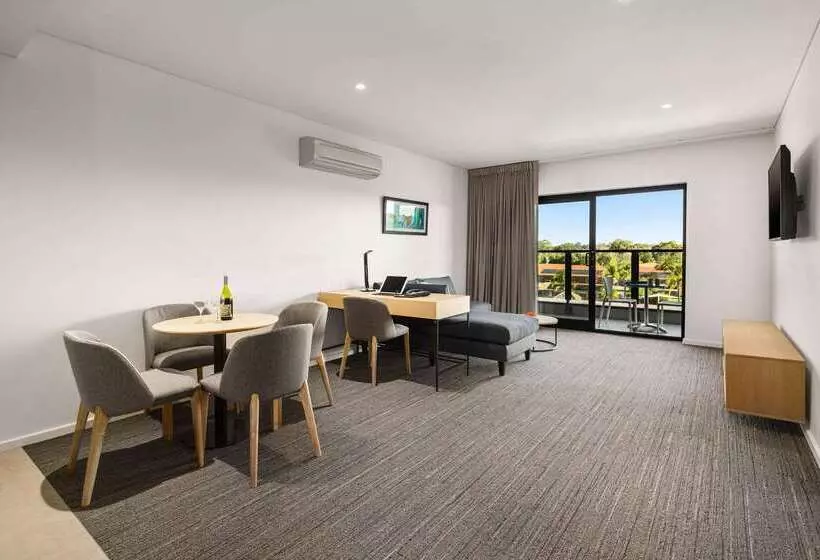 Quality Hotel Lakeside