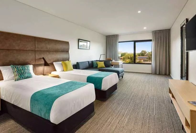 Quality Hotel Lakeside