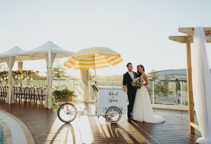 בית מלון כפרי Sofitel Gold Coast Broadbeach