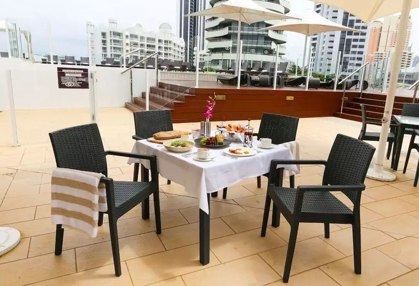 Hotel Sofitel Gold Coast Broadbeach