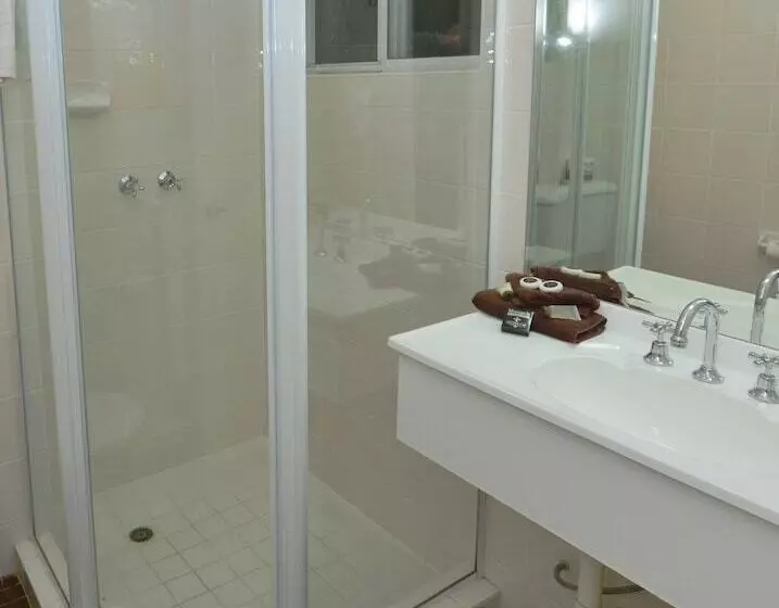 בית מלון כפרי Winning Post Motor Inn