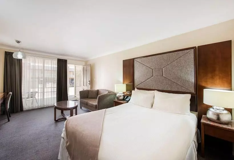 בית מלון כפרי Winning Post Motor Inn