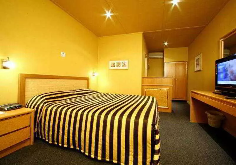 Jika International Motel Conference Centre & Restaurant