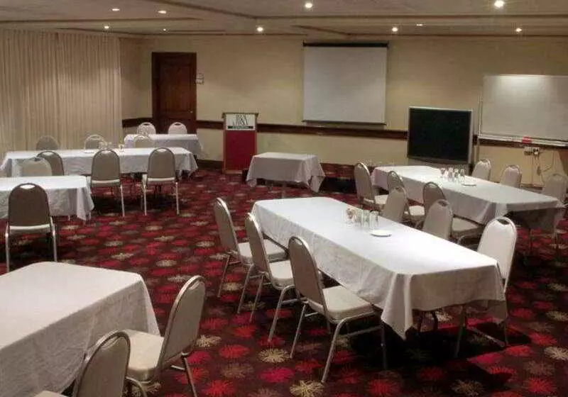 Jika International Motel Conference Centre & Restaurant