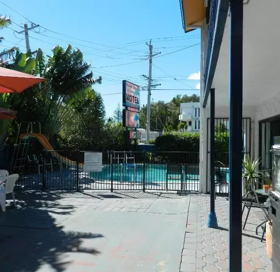 Miami Shore Apartments & Motel