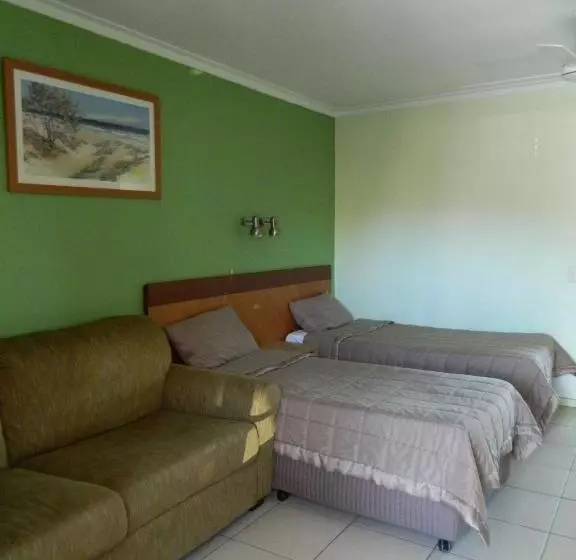 Miami Shore Apartments & Motel