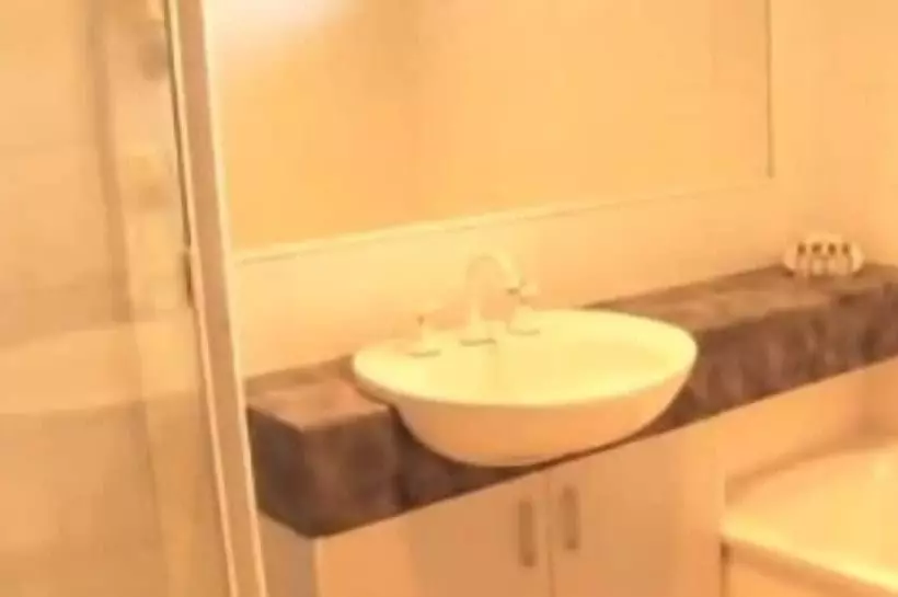 מוטל Clayton Monash Motor Inn & Serviced Apartments