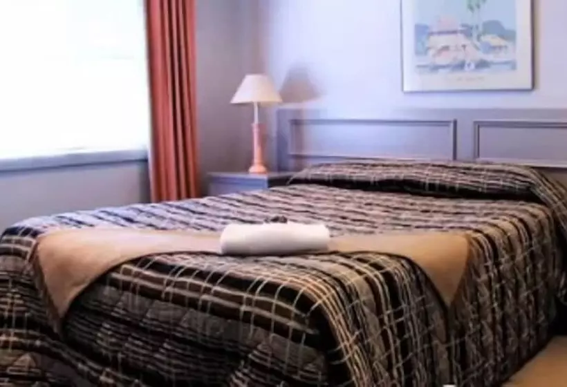 מוטל Clayton Monash Motor Inn & Serviced Apartments